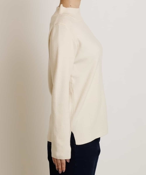 a.v.v(アーヴェヴェ)の「【洗濯機で洗える】ハイネックニットプルオーバー(ニット/セーター・レディース・レッド/クリーム/ネイビー/アイボリー/モカ/ブラック・34/38/36/40/42)」の8枚目の写真