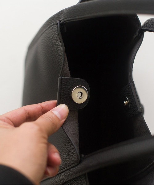 me+em select（ミームセレクト）の「【 ポーチ付き 】4wayフェイクレザースクエアバッグ（ショルダーストラップ付属）（ショルダーバッグ・レディース・ブラック/ベージュ/ブラウン/カーキ/ブルー・FREE）」の15枚目の写真