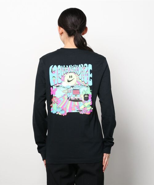 NIKE(ナイキ)の「【NIKE/ナイキ】バックプリント グラフィックデザイン ブラックライトプリント ロングスリーブ/ロンT(Tシャツ/カットソー・レディース・ホワイト/ブラック・M/L/XL)」の9枚目の写真