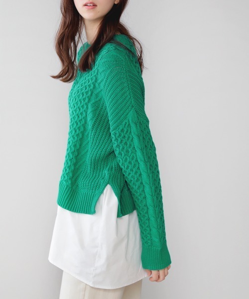 Bou Jeloud（ブージュルード）の「布帛ドッキングケーブルニットチュニック（ニット/セーター・レディース・チャコールグレー/オフホワイト/イエロー/グリーン・FREE）」の8枚目の写真