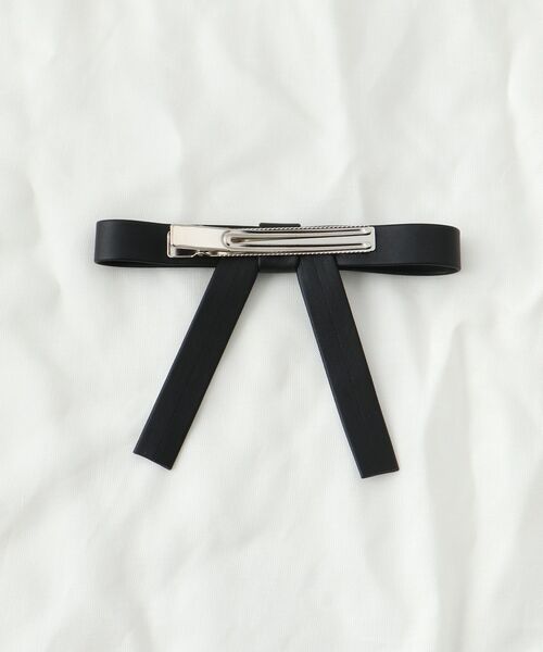 MAJESTIC LEGON（マジェスティックレゴン）の「レトロリボンクリップ（バレッタ/ヘアクリップ・レディース・ブラック/アイボリー・FREE）」の4枚目の写真