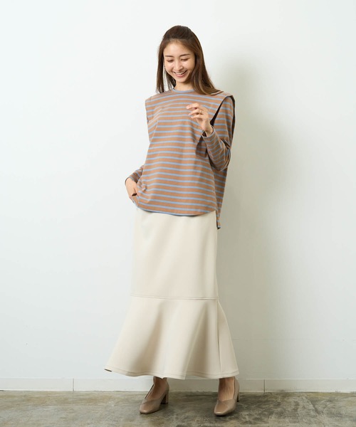 HERENCIA(ヘレンチア)の「ショルダー タック デザイン ボーダー ロングスリーブ(Tシャツ/カットソー・レディース・ホワイト×ピンク/ホワイト×ブルー/ブラック×ホワイト/ホワイト×ブラック/ブラウン系その他・MEDIUM)」の6枚目の写真