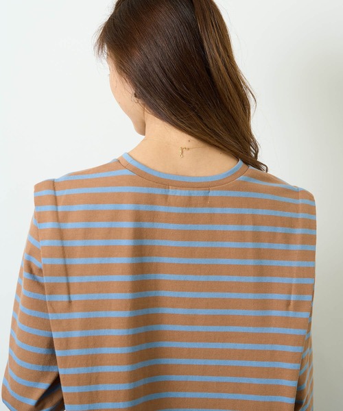 HERENCIA(ヘレンチア)の「ショルダー タック デザイン ボーダー ロングスリーブ(Tシャツ/カットソー・レディース・ホワイト×ピンク/ホワイト×ブルー/ブラック×ホワイト/ホワイト×ブラック/ブラウン系その他・MEDIUM)」の12枚目の写真