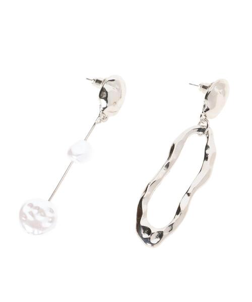 INGNI（イング）の「ニュアンスモチーフピアス（ピアス（両耳用）・レディース・シルバー/ゴールド・ONE SIZE）」の3枚目の写真