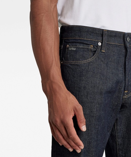 G-STAR(ジースター)の「3301 STRAIGHT TAPERED JEANS/テーパードシルエット(デニムパンツ・メンズ・ダークインディゴブルー・32/32/34/32/31/32/31/30/32/30)」の4枚目の写真