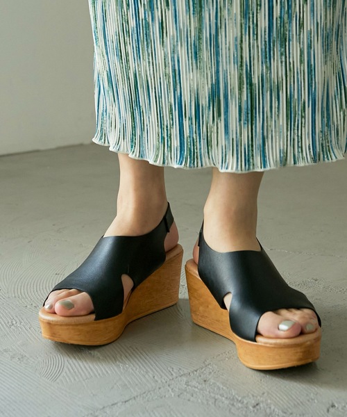 Fashion Letter（ファッションレター）の「日本製厚底バックベルトサボサンダル 痛くないサンダル（サンダル・レディース・ホワイト/ブラック/キャメル・LL/S/M/L）」の18枚目の写真