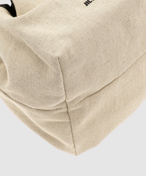 JIL SANDER（ジルサンダー）の「DRAWSTRING SM CROSSBODY（ショルダーバッグ・レディース・ホワイト系・U）」の3枚目の写真