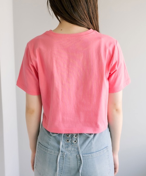 OLIVE des OLIVE（オリーブデオリーブ）の「コンパクトＴシャツ（Tシャツ/カットソー・レディース・オフホワイト/ピンク/オレンジ/ブラック・FREE）」の17枚目の写真