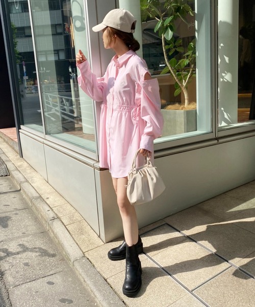 one after another NICE CLAUP(ワンアフターアナザーナイスクラップ)の「肩あきマルチウェイミニシャツワンピース(シャツ/ブラウス・レディース・オフホワイト/ピンク系その他/サックスブルー系・FREE)」の11枚目の写真