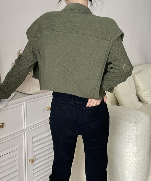 emi+(エミプラス)の「レディース ショートベスト+透かし網ニットトップス アンサンブル セット(シャツ/ブラウス・レディース・チャコールグレー/ブラック/アイボリー/カーキ・FREE)」の12枚目の写真