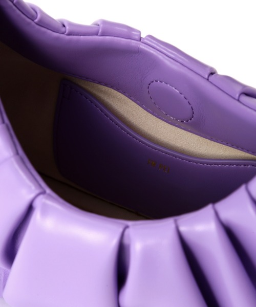 JW PEI（ジェイダブリューペイ）の「(JW PEI)ワンハンドルバッグ（ショルダーバッグ・レディース・ブラック/ホワイト/パープル/ブルー/グリーン/レッド・FREE）」の16枚目の写真