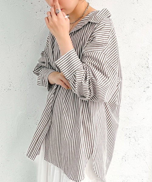 apres jour mignon(アプレジュールミニョン)の「ストライプルーズシャツ【ZOZOTOWN限定アイテム】(シャツ/ブラウス・レディース・ダークブラウン/グリーン/ネイビー・フリー/X-LARGE)」の5枚目の写真