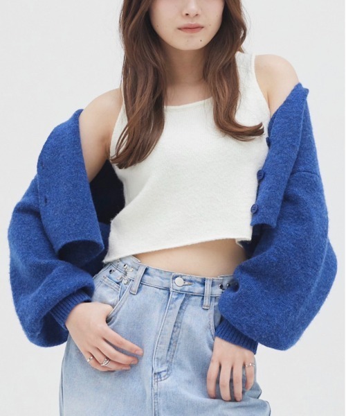 17HR（セブンティーンアワーズ）の「ボリュームスリーブショートカーディガン（カーディガン/ボレロ・レディース・ホワイト/ブラック/ブルー・FREE）」の3枚目の写真