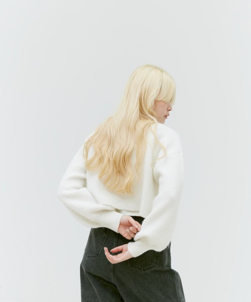 17HR（セブンティーンアワーズ）の「ボリュームスリーブショートカーディガン（カーディガン/ボレロ・レディース・ホワイト/ブラック/ブルー・FREE）」の10枚目の写真