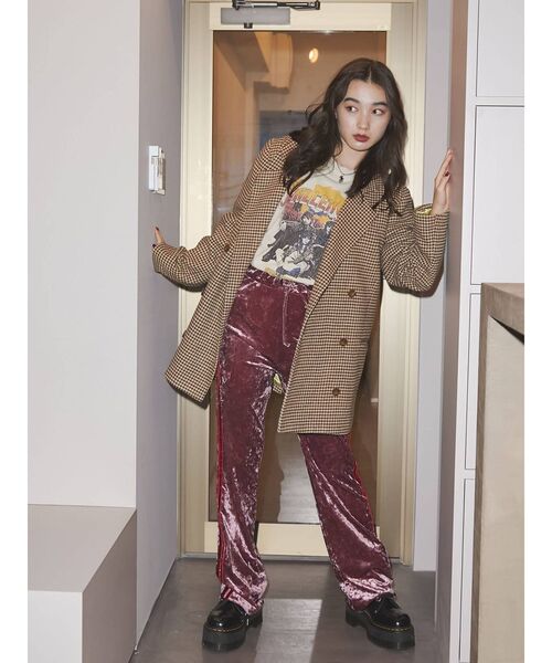 jouetie（ジュエティ）の「ベロアラインフレアパンツ（その他パンツ・レディース・ブラック/ピンク/ブルー・MEDIUM）」の5枚目の写真