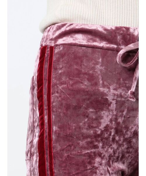 jouetie（ジュエティ）の「ベロアラインフレアパンツ（その他パンツ・レディース・ブラック/ピンク/ブルー・MEDIUM）」の19枚目の写真