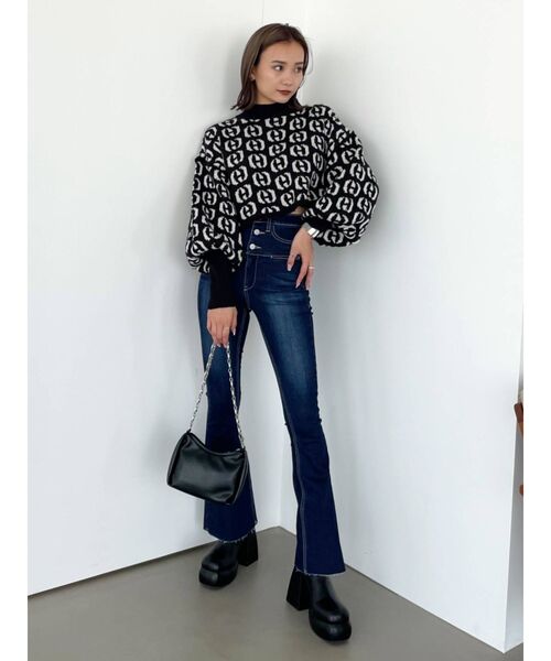 EMODA（エモダ）の「ハイポケットハイウエストフレアパギンス（デニムパンツ・レディース・ブラック/ライトブルー/インディゴブルー・X-SMALL/SMALL/MEDIUM）」の13枚目の写真