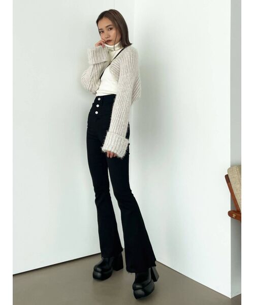 EMODA（エモダ）の「ハイポケットハイウエストフレアパギンス（デニムパンツ・レディース・ブラック/ライトブルー/インディゴブルー・X-SMALL/SMALL/MEDIUM）」の16枚目の写真