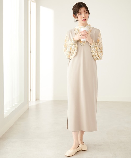 CHAN ME(チャンミ)の「ポンチVネックロングジャンパースカート(ジャンパースカート・レディース・ネイビー/ベージュ/グレイッシュベージュ/カーキ/ブラック・MEDIUM/LARGE/X-LARGE)」の11枚目の写真