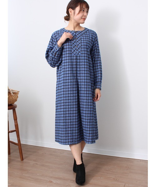 MB mint breeze(エムビーミントブリーズ)の「【M~5L 大きいサイズ】チェック柄 Aライン ワンピース(ワンピース・レディース・ネイビー/オレンジ・LL/3L/4L/5L/L/M)」の4枚目の写真