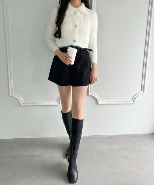 Loueme（ルエム）の「2wayシャギータッチビジューボタンショートカーディガン（カーディガン/ボレロ・レディース・ホワイト/ブラック・FREE）」の7枚目の写真