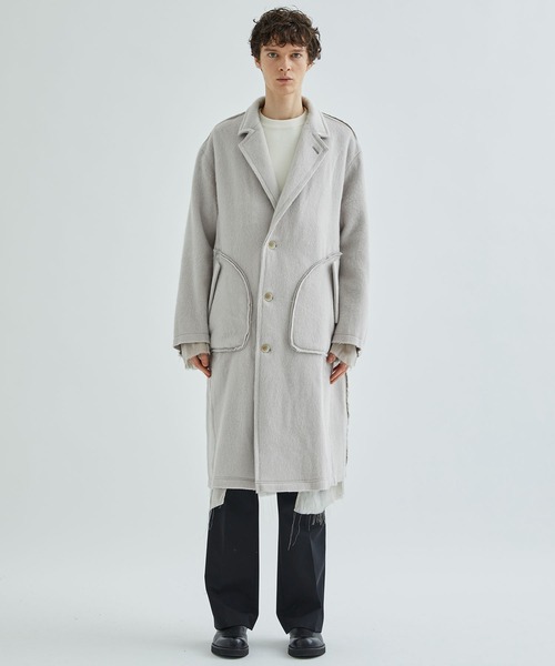 DISCOVERED（ディスカバード）の「STUDIOUS別注 ALPACA SHAGGY LONG COAT（チェスターコート・メンズ・ホワイト/ブラック・1）」の9枚目の写真