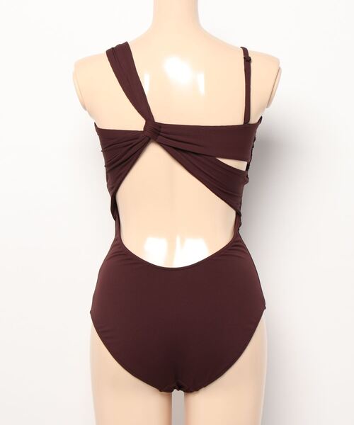 San-ai Resort 三愛水着楽園(サンアイリゾート サンアイミズギラクエン)の「インポートファブリック ワンピース水着 9M・11L【San-ai Resort(サンアイリゾート)】(水着・レディース・ブラック/ブラウン/カーキ・9号/11号)」の4枚目の写真