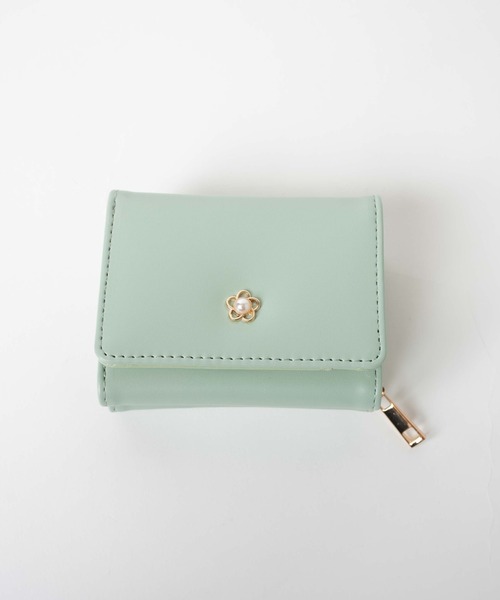 WEGO（ウィゴー）の「WEGO/メタルフラワーウォレット（財布・レディース・ブラック/オフホワイト/サックスブルー/グリーン・FREE）」の8枚目の写真