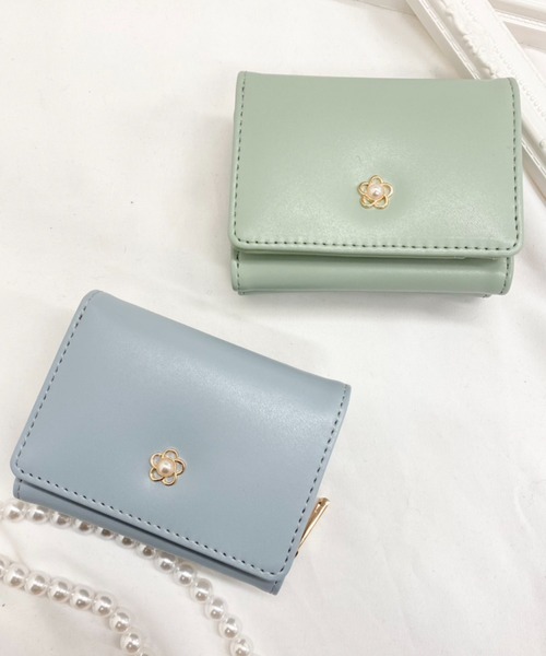 WEGO（ウィゴー）の「WEGO/メタルフラワーウォレット（財布・レディース・ブラック/オフホワイト/サックスブルー/グリーン・FREE）」の7枚目の写真