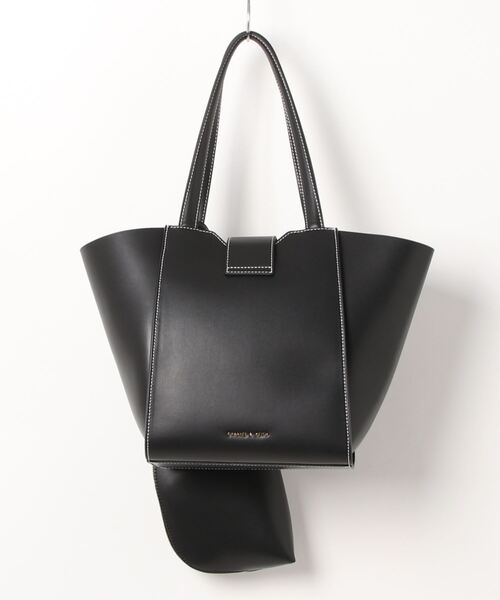 CHARLES & KEITH（チャールズ & キース）の「Osiris オシリス