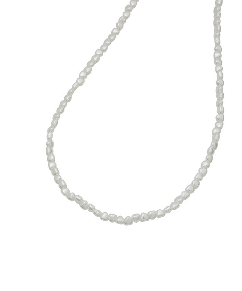 ADAM ET ROPE'(アダムエロペ)の「【LES BIJOUX】ニュアンスパールチョーカー(ネックレス・レディース・ホワイト系その他2・FREE)」の5枚目の写真