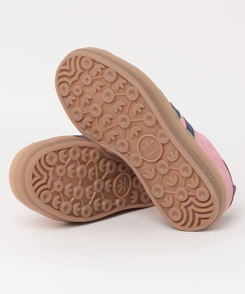 adidas(アディダス)の「adidas GAZELLEBOLD W / アディダス ガゼルボールド W(スニーカー・レディース・ピンク・23.5cm/24.5cm/24.0cm/25.0cm/23.0cm)」の3枚目の写真