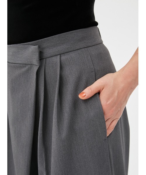 FRAY I.D（フレイアイディー）の「ラップデザインパンツ（スラックス・レディース・グレー/イエロー・1/0）」の11枚目の写真