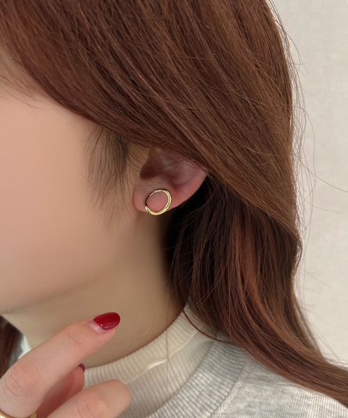 apres jour mignon(アプレジュールミニョン)の「【apresjour mignon×ARIAZ】サークルイヤカフ(イヤーカフ・レディース・シルバー/ゴールド・ONESIZE)」の2枚目の写真