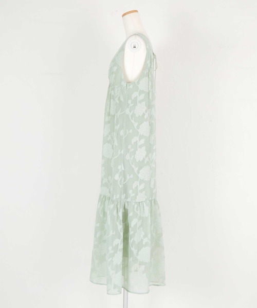 titivate(ティティベイト)の「シアージャガードVネックワンピース(ワンピース・レディース・ライトグリーン/アイボリー/ブラック・S/M/L)」の21枚目の写真