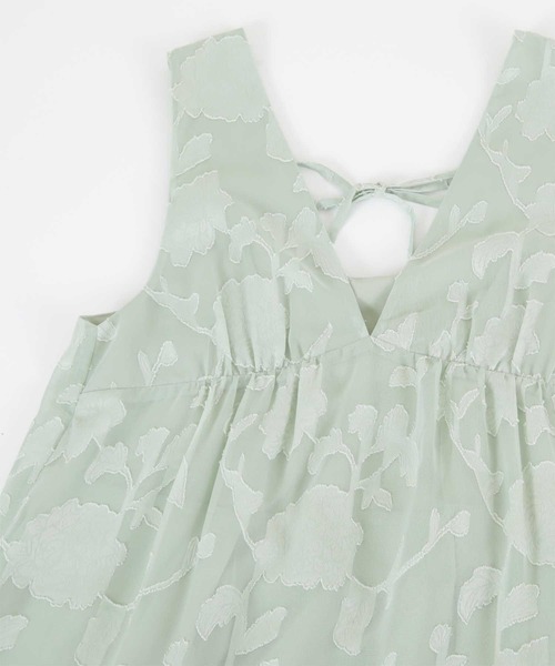 titivate(ティティベイト)の「シアージャガードVネックワンピース(ワンピース・レディース・ライトグリーン/アイボリー/ブラック・S/M/L)」の10枚目の写真