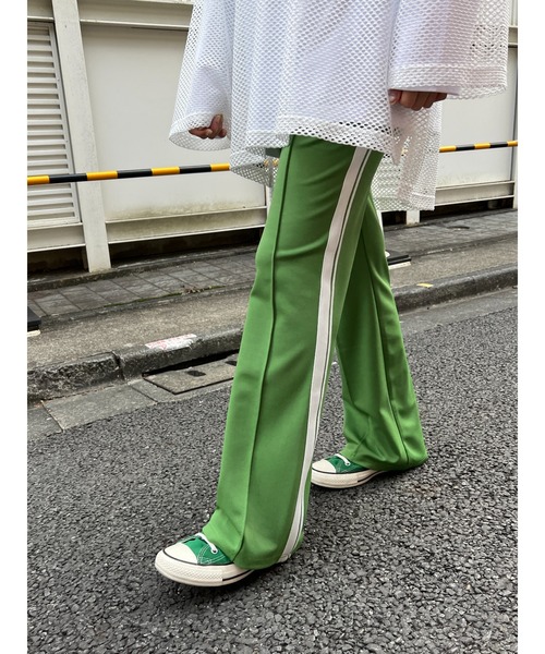 WC（ダブル シー）の「ラインフレアジャージパンツ（スウェットパンツ・レディース・ピンク/ブラック/グリーン/ライトパープル・FREE）」の11枚目の写真