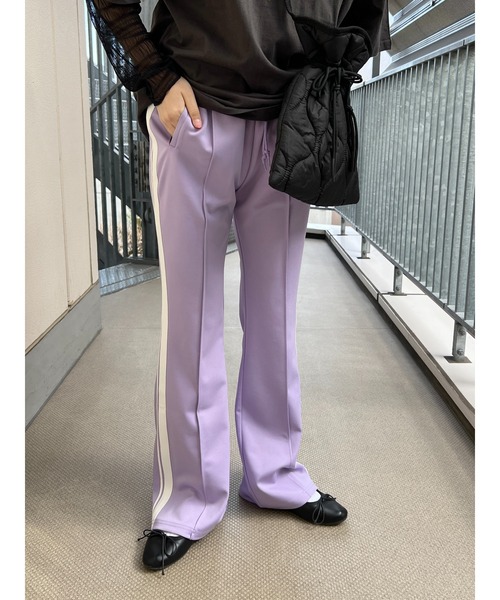 WC（ダブル シー）の「ラインフレアジャージパンツ（スウェットパンツ・レディース・ピンク/ブラック/グリーン/ライトパープル・FREE）」の12枚目の写真