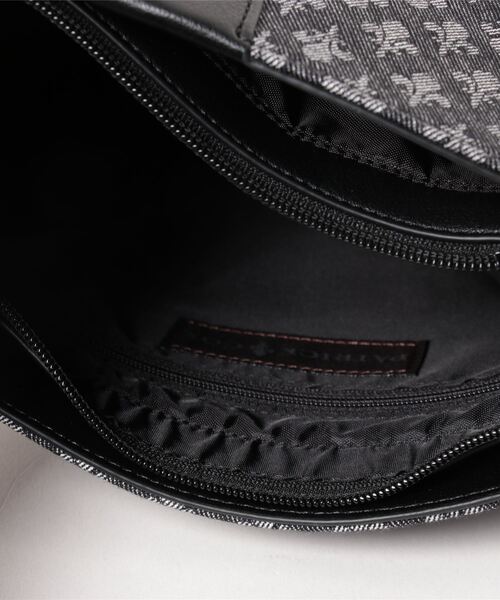 PATRICK COX(パトリック・コックス)の「PATRICK COX(パトリック・コックス) CD・デニムプリント ショルダー(ショルダーバッグ・レディース・ネイビー/ブラック・FREE)」の5枚目の写真