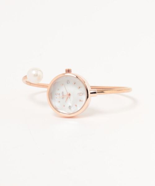 Three Four Time（ｽﾘｰﾌｫｰﾀｲﾑ）の「ツイストバングルウォッチ　/　時計（アナログ腕時計・レディース・シルバー/ピンクゴールド・FREE）」の4枚目の写真