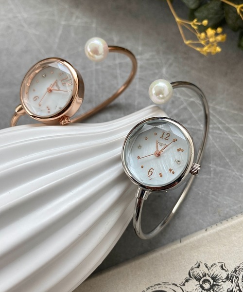 Three Four Time（ｽﾘｰﾌｫｰﾀｲﾑ）の「ツイストバングルウォッチ　/　時計（アナログ腕時計・レディース・シルバー/ピンクゴールド・FREE）」の17枚目の写真