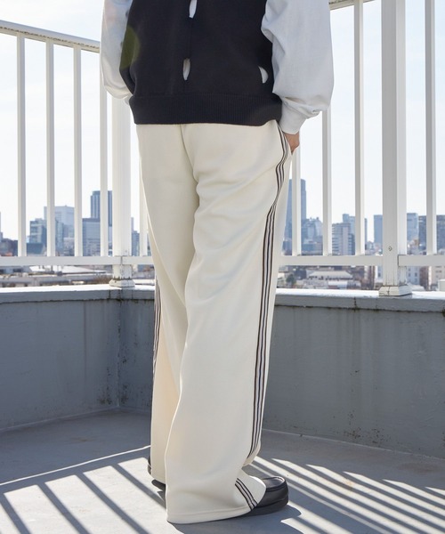 PBLIM(ページボーイリム)の「PAGEBOYLIM/トラックジャージパンツ(その他パンツ・レディース・アイボリー/グリーン/ネイビー・MEDIUM/LARGE)」の11枚目の写真