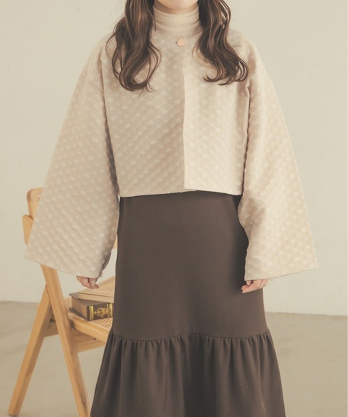 Ambre Neige（アンブルネージュ）の「花柄ジャガード袖スリットトップス／【WEB/EC限定商品】（Tシャツ/カットソー・レディース・アイボリー/ライトベージュ・FREE）」の7枚目の写真