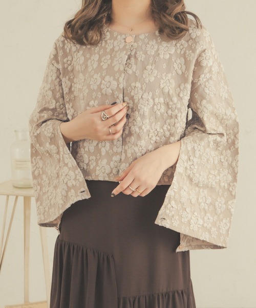 Ambre Neige（アンブルネージュ）の「花柄ジャガード袖スリットトップス／【WEB/EC限定商品】（Tシャツ/カットソー・レディース・アイボリー/ライトベージュ・FREE）」の13枚目の写真