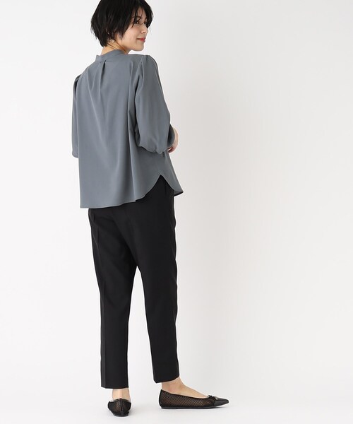 index（インデックス）の「◆2WAY パール調ボタンジョーゼットブラウス（シャツ/ブラウス・レディース・チャコールグレー/ライトベージュ/ライトブルー・36/38/40/42）」の12枚目の写真