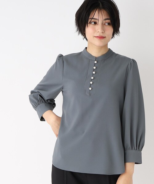 index（インデックス）の「◆2WAY パール調ボタンジョーゼットブラウス（シャツ/ブラウス・レディース・チャコールグレー/ライトベージュ/ライトブルー・36/38/40/42）」の13枚目の写真
