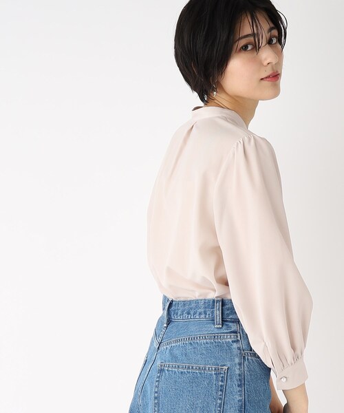 index（インデックス）の「◆2WAY パール調ボタンジョーゼットブラウス（シャツ/ブラウス・レディース・チャコールグレー/ライトベージュ/ライトブルー・36/38/40/42）」の21枚目の写真