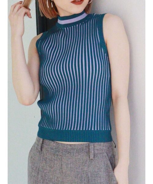 MURUA（ムルーア）の「ミニマルストライプニット（ニット/セーター・レディース・ブラック/ベージュ/ブルー・FREE）」の3枚目の写真