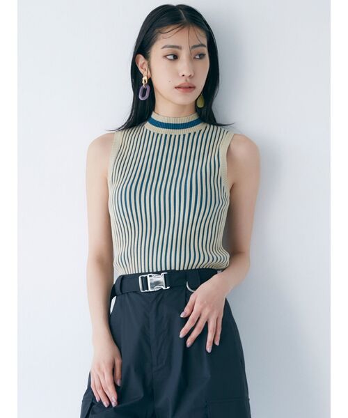 MURUA（ムルーア）の「ミニマルストライプニット（ニット/セーター・レディース・ブラック/ベージュ/ブルー・FREE）」の9枚目の写真