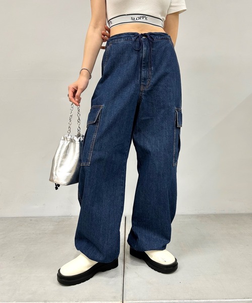 WHO'S WHO gallery（フーズフーギャラリー）の「ビッグカーゴワイドパンツ（カーゴパンツ・レディース・ホワイト/ブラック/カーキ/ブルー/シルバー・FREE）」の21枚目の写真